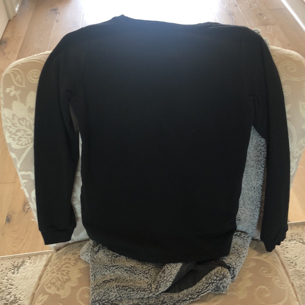 H&M girls NWOT sweatshirt - Picture 3 of 3